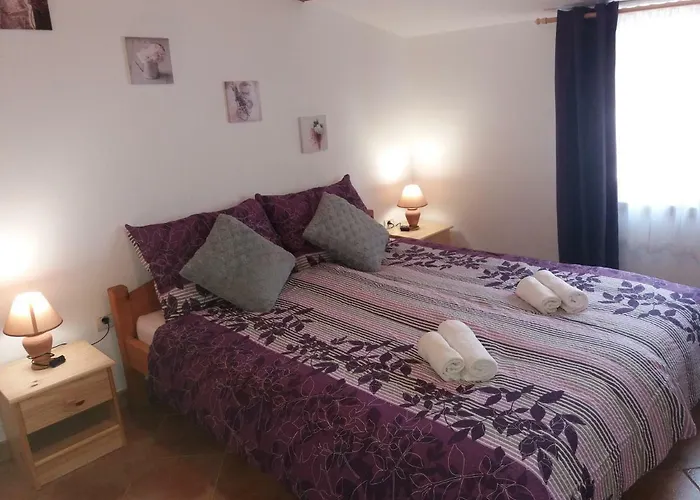 krevet i doručak Ranch Radin 3*
